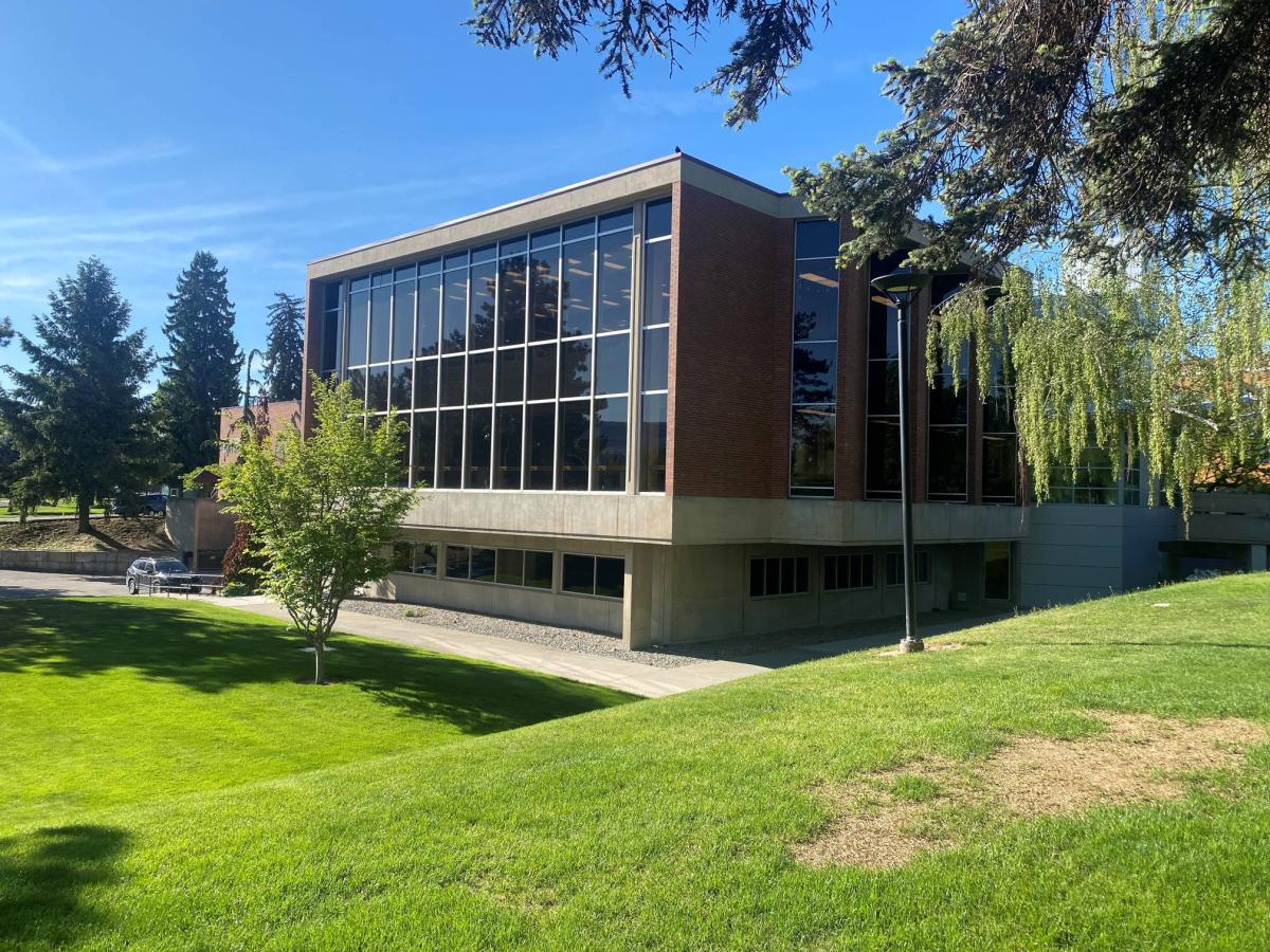 Brown Library at Wenatchee Valley College